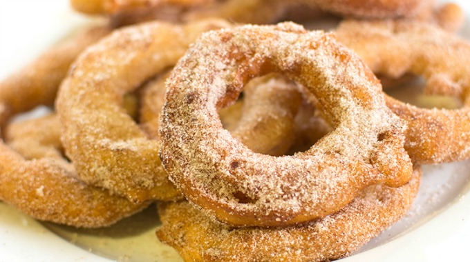 Cinnamon Sugar Fried Apple Rings from Somewhat Simple and other fantastic fall ideas!